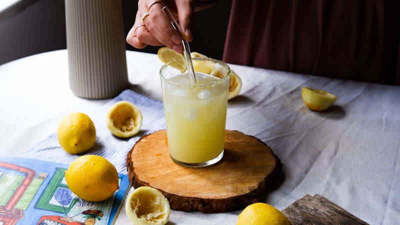 Wing Snob fresh squeezed house lemonade